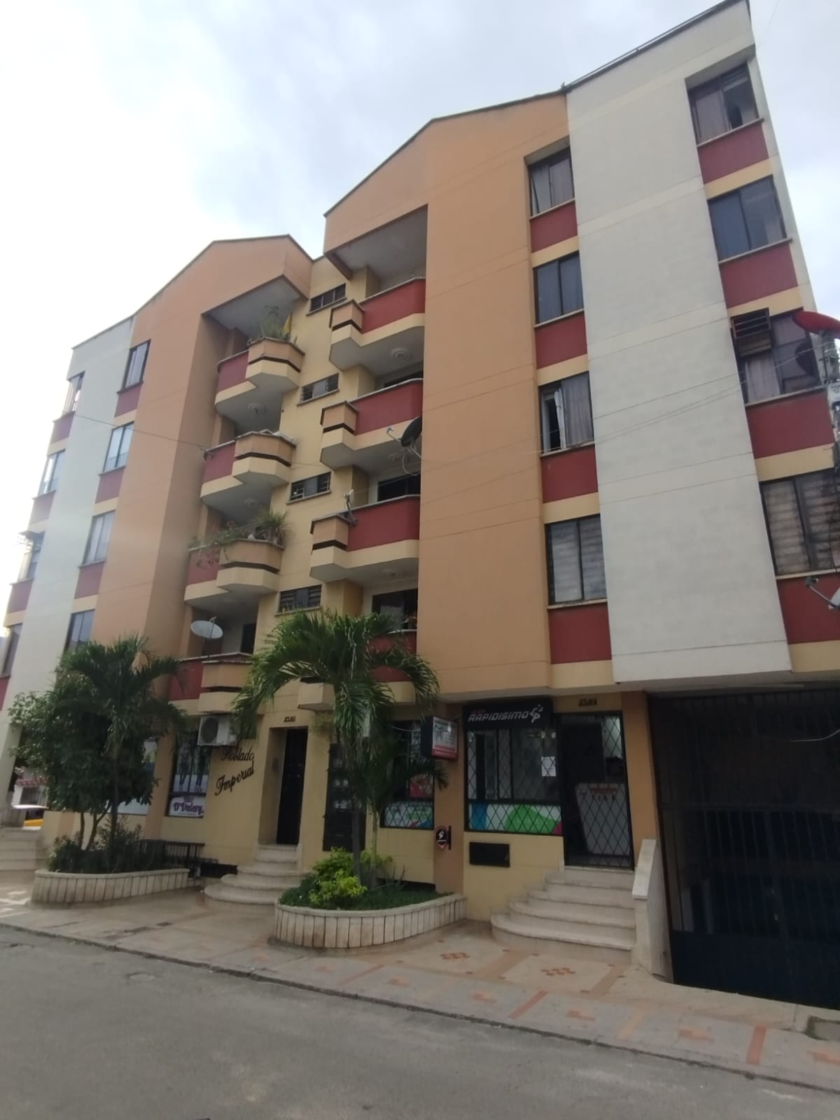 EDIFICIO POBLADO IMPERIAL